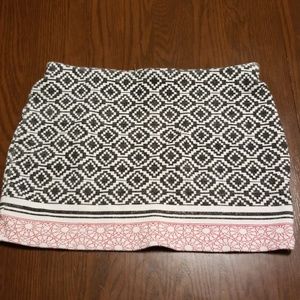Zara Trafaluc Aztec black wht red mini skirt E207